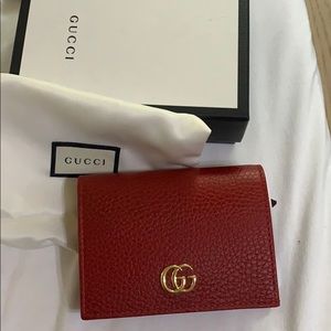 Gucci compact wallet